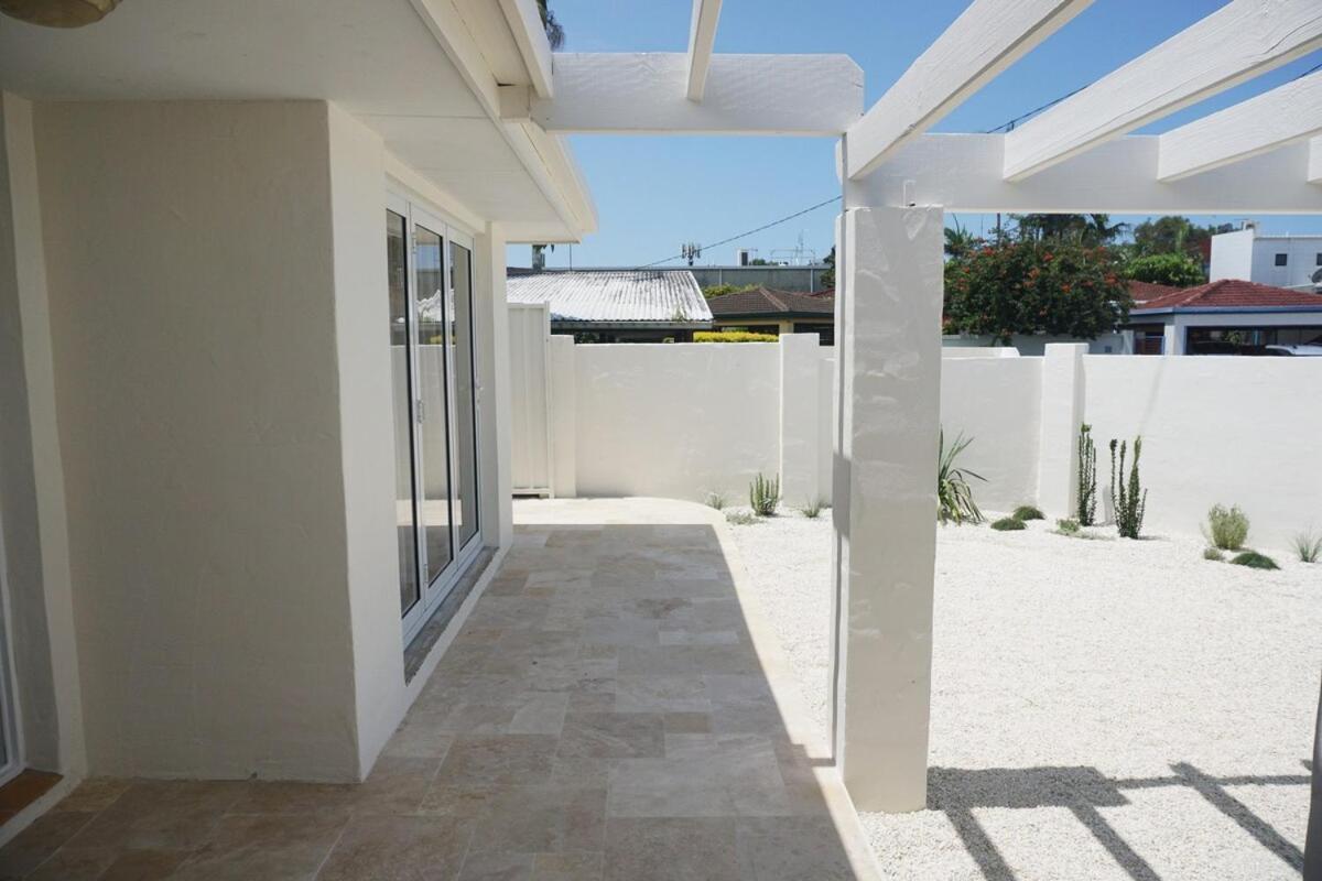 Elegant Near By Surfers Paradise Holiday home