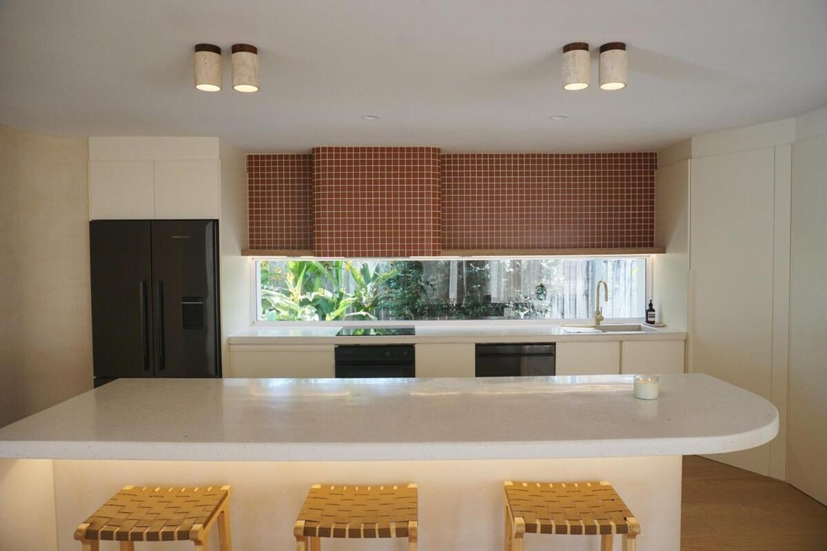 Elegant Near By Surfers Paradise