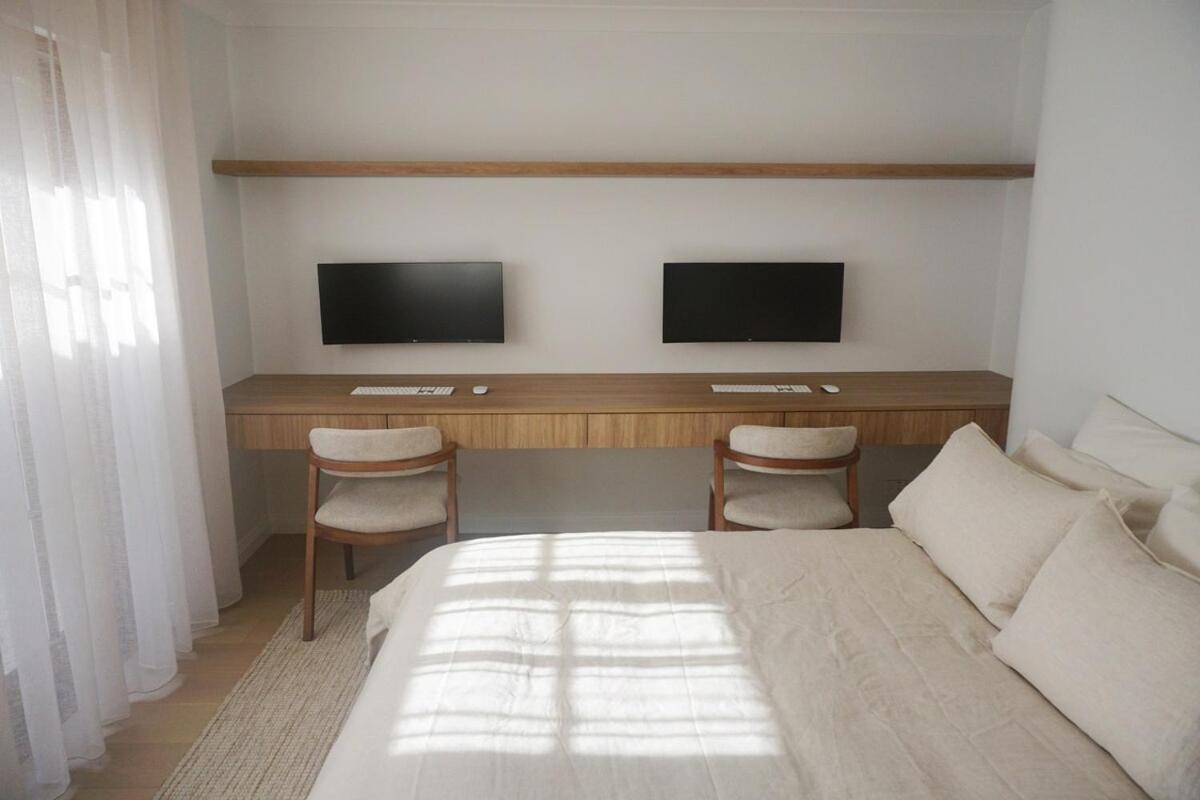 Elegant Near By Surfers Paradise